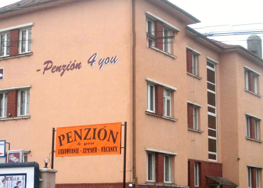 Penzion4You-Lučenec Εξωτερικό φωτογραφία